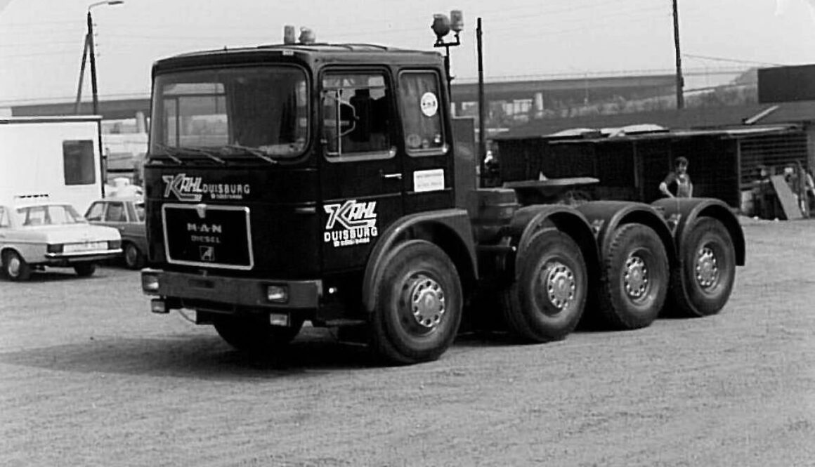 KAHL-Unternehmensgruppe-Erste-4Achs-Zugmaschine-1981
