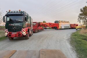 f40c51ff-05bb-4d54-abbf-df9d8ba937c1